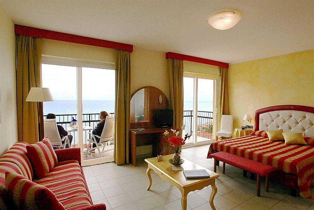 Piccolo Hotel Diano Marina Zewnętrze zdjęcie