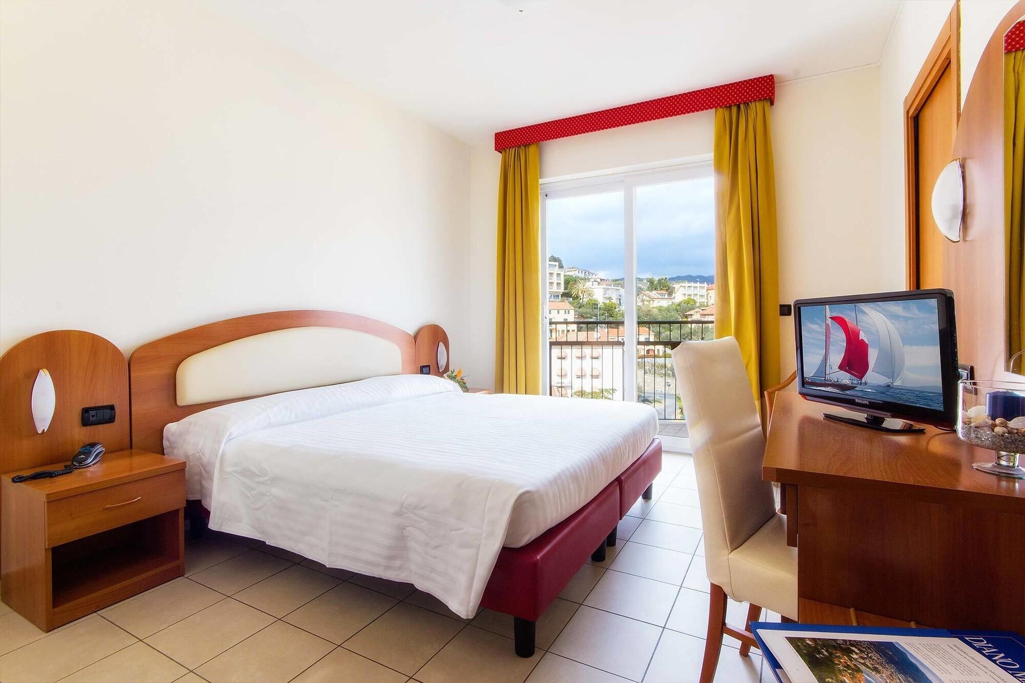 Piccolo Hotel Diano Marina Zewnętrze zdjęcie