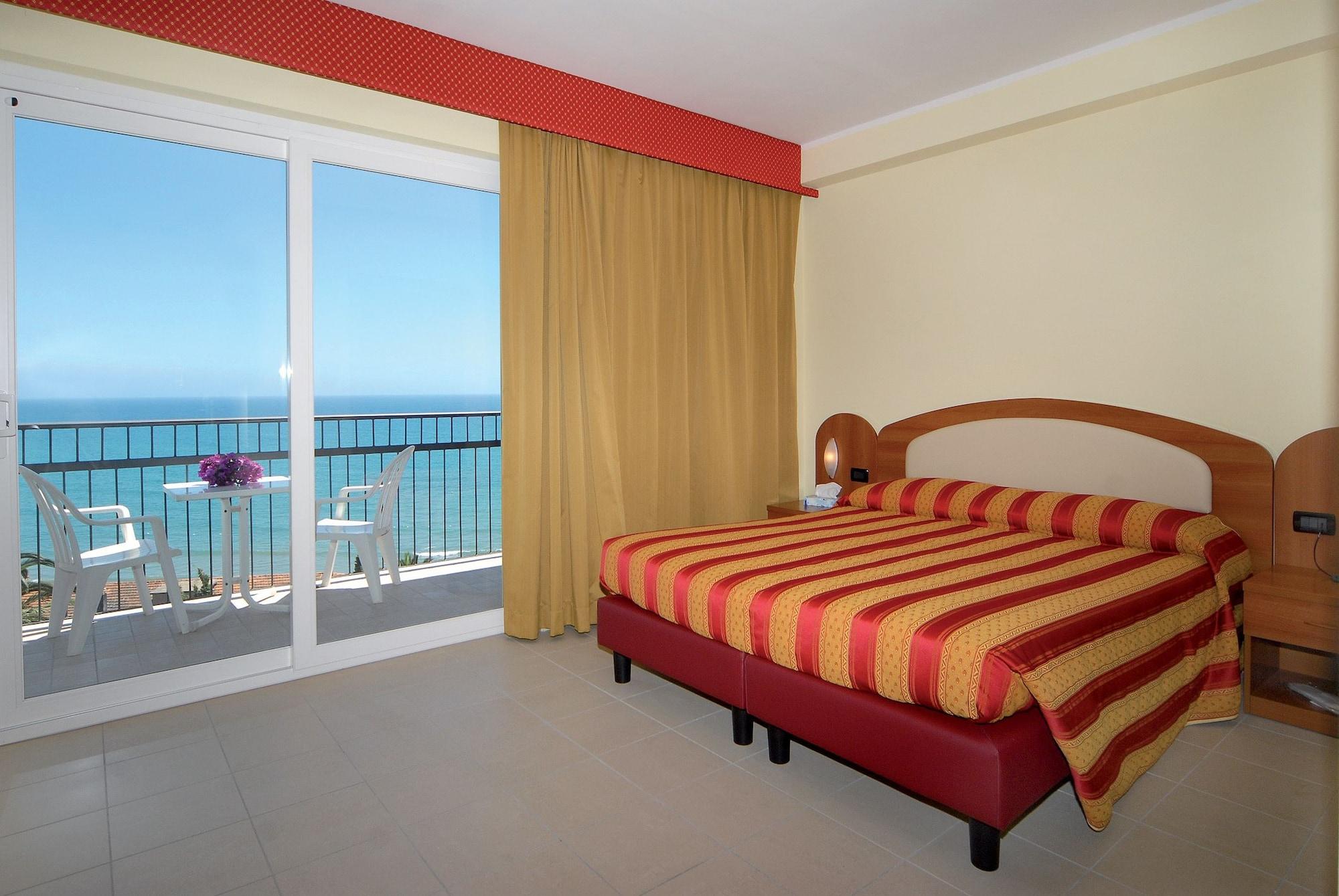 Piccolo Hotel Diano Marina Zewnętrze zdjęcie